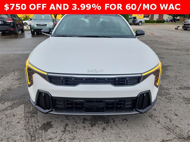 2025 Kia K4 GT-Line photo 6