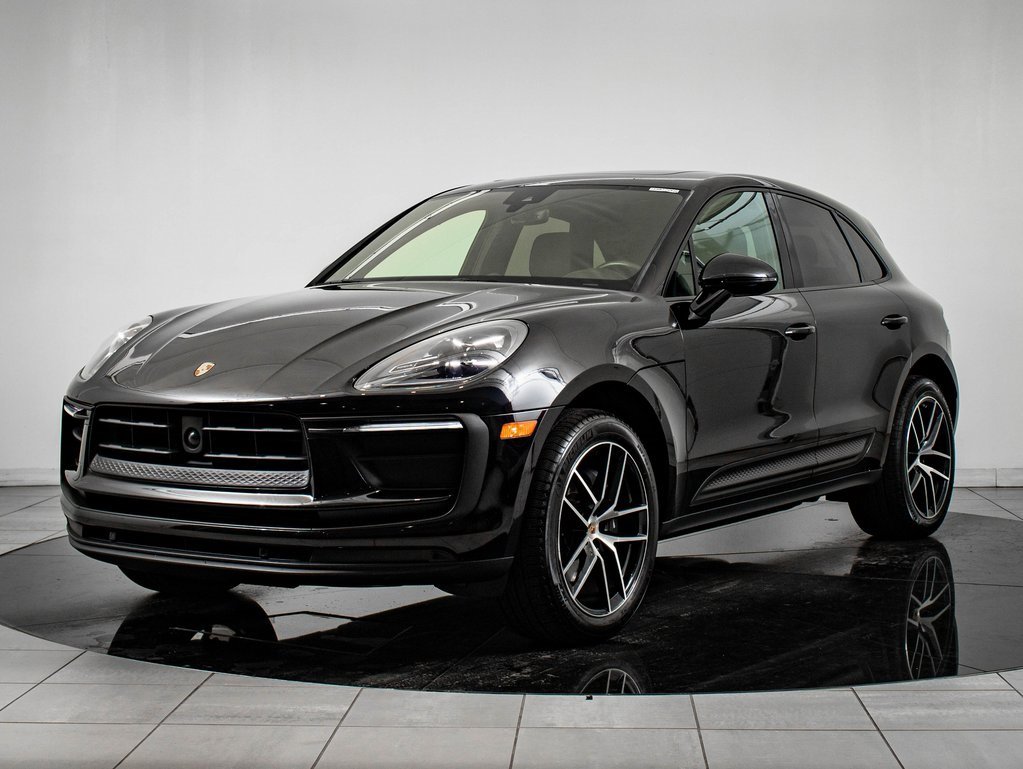 2024 Porsche Macan's photo