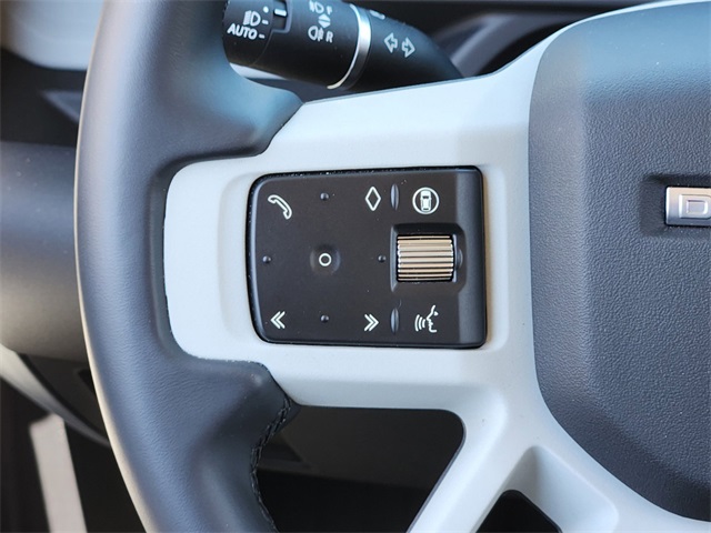 2024 Land Rover Defender 110 S photo 24