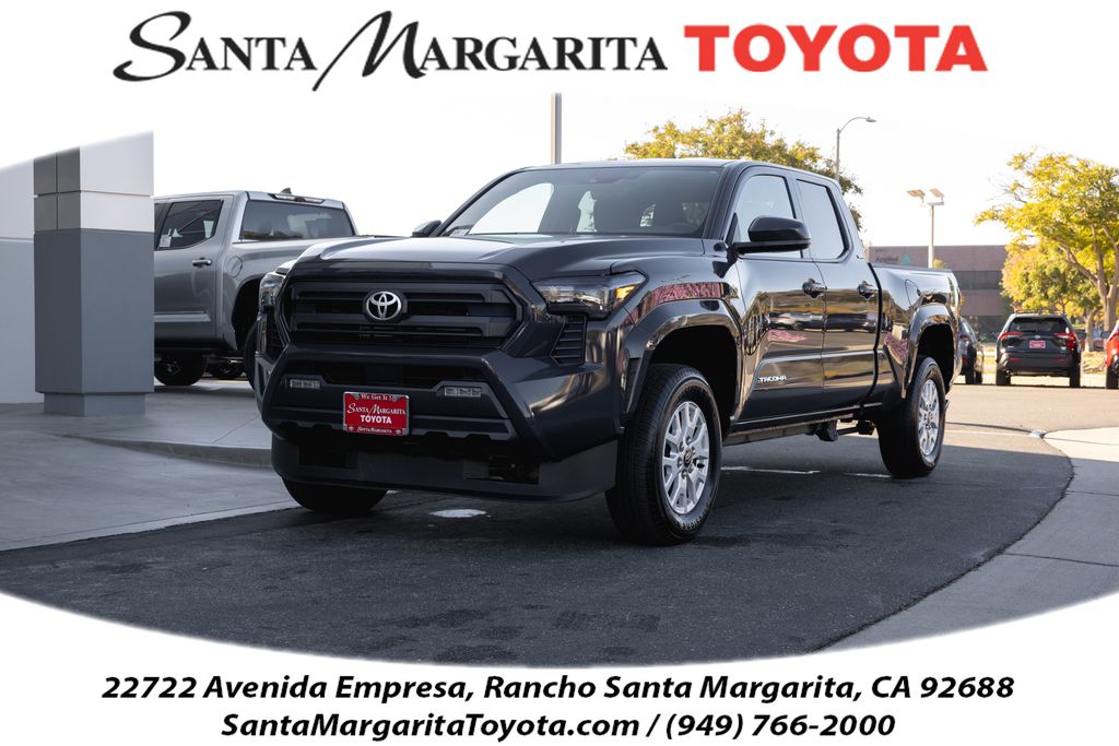 2025 Toyota Tacoma SR5's photo