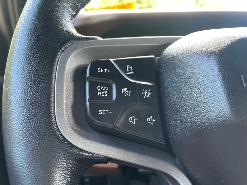 2024 Ford Bronco Outer Banks photo 8
