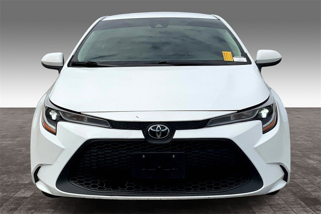 2022 Toyota Corolla LE photo 3