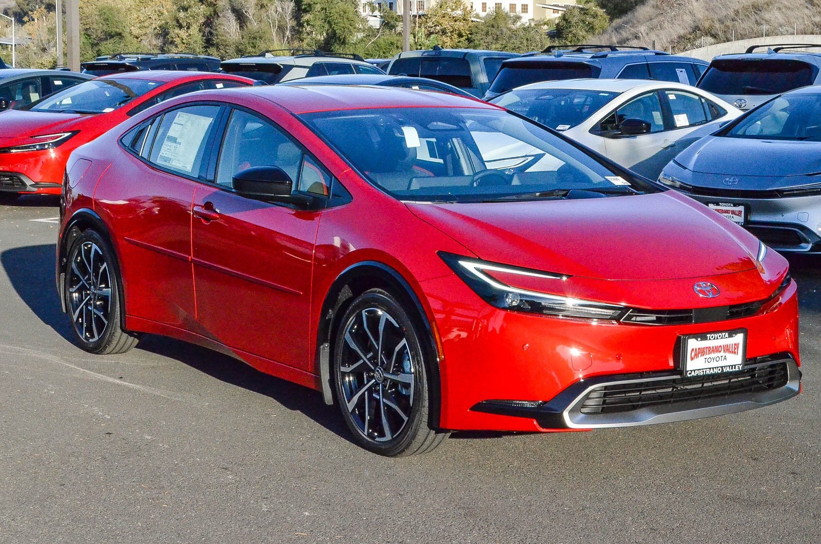 2026 Toyota Prius Plug-in Hybrid XSE photo 3