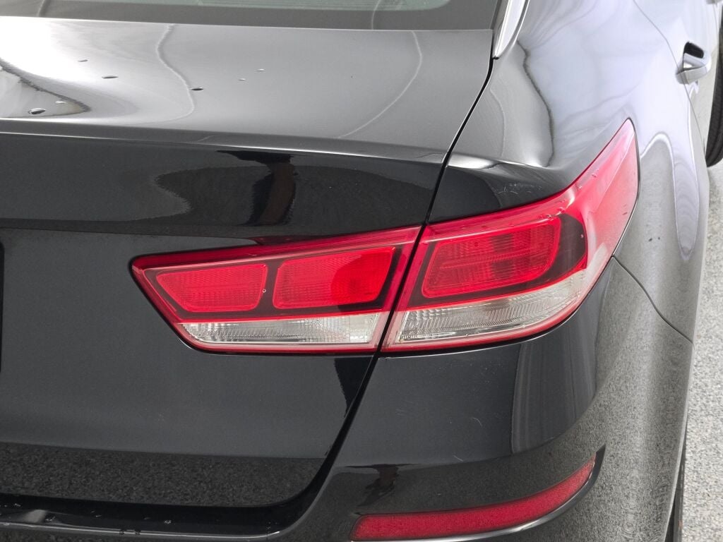 2020 Kia Optima LX photo 10