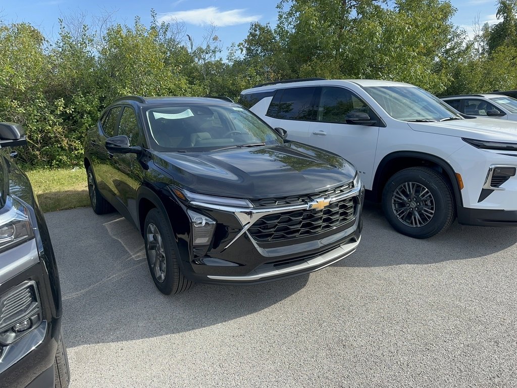 2026 Chevrolet Trax LT photo 4
