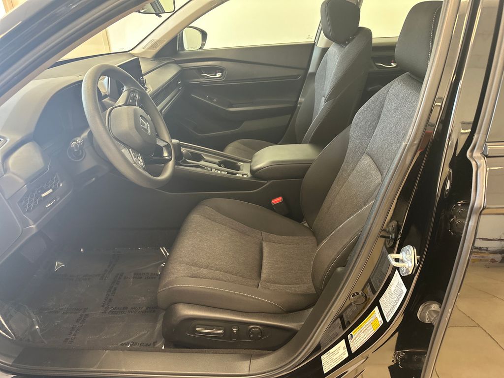 2023 Honda Accord EX photo 11