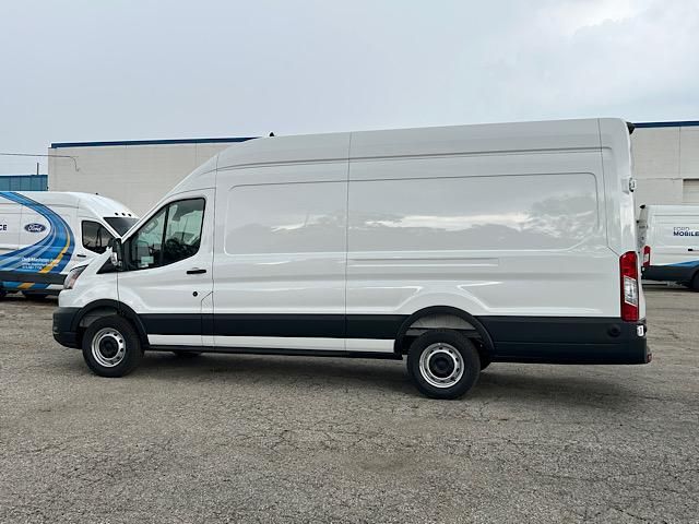 2025 Ford Transit photo 4