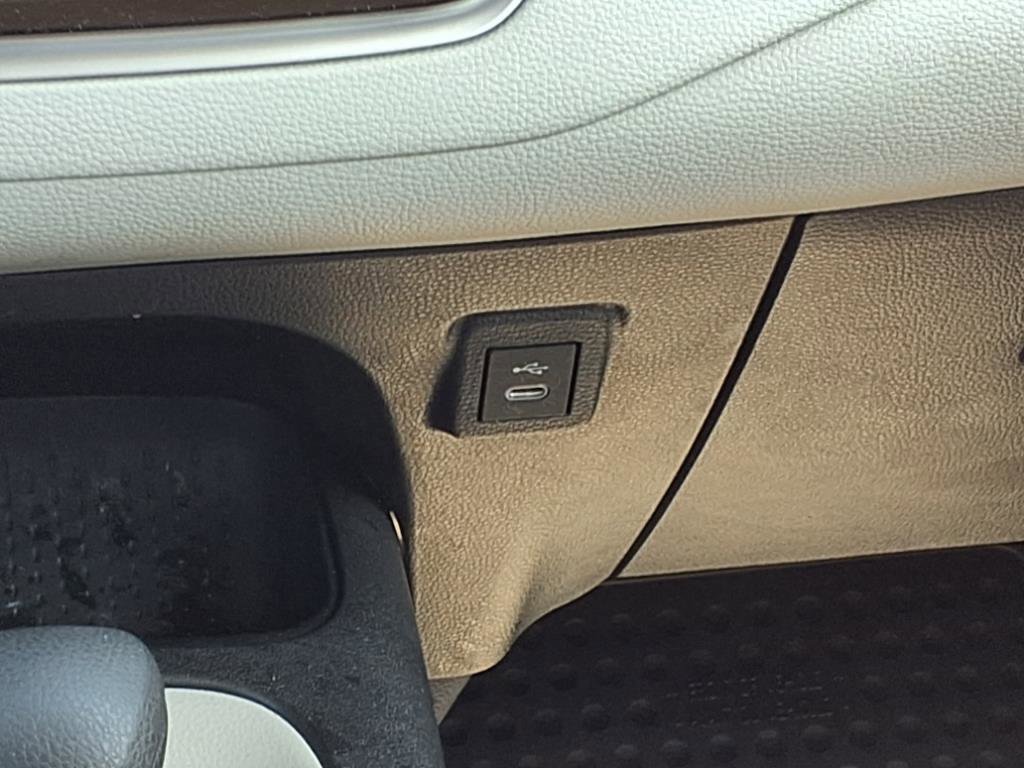 2024 Toyota Corolla LE photo 16