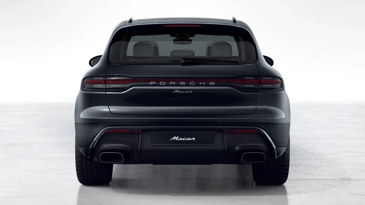 2026 Porsche Macan T photo 7