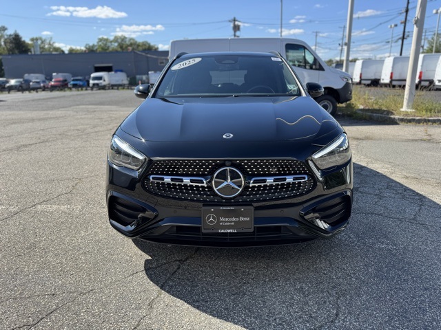 2025 Mercedes Benz GLA 250 4MATIC photo 2