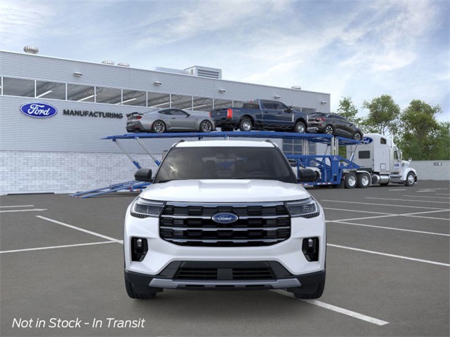 2025 Ford Explorer photo 3