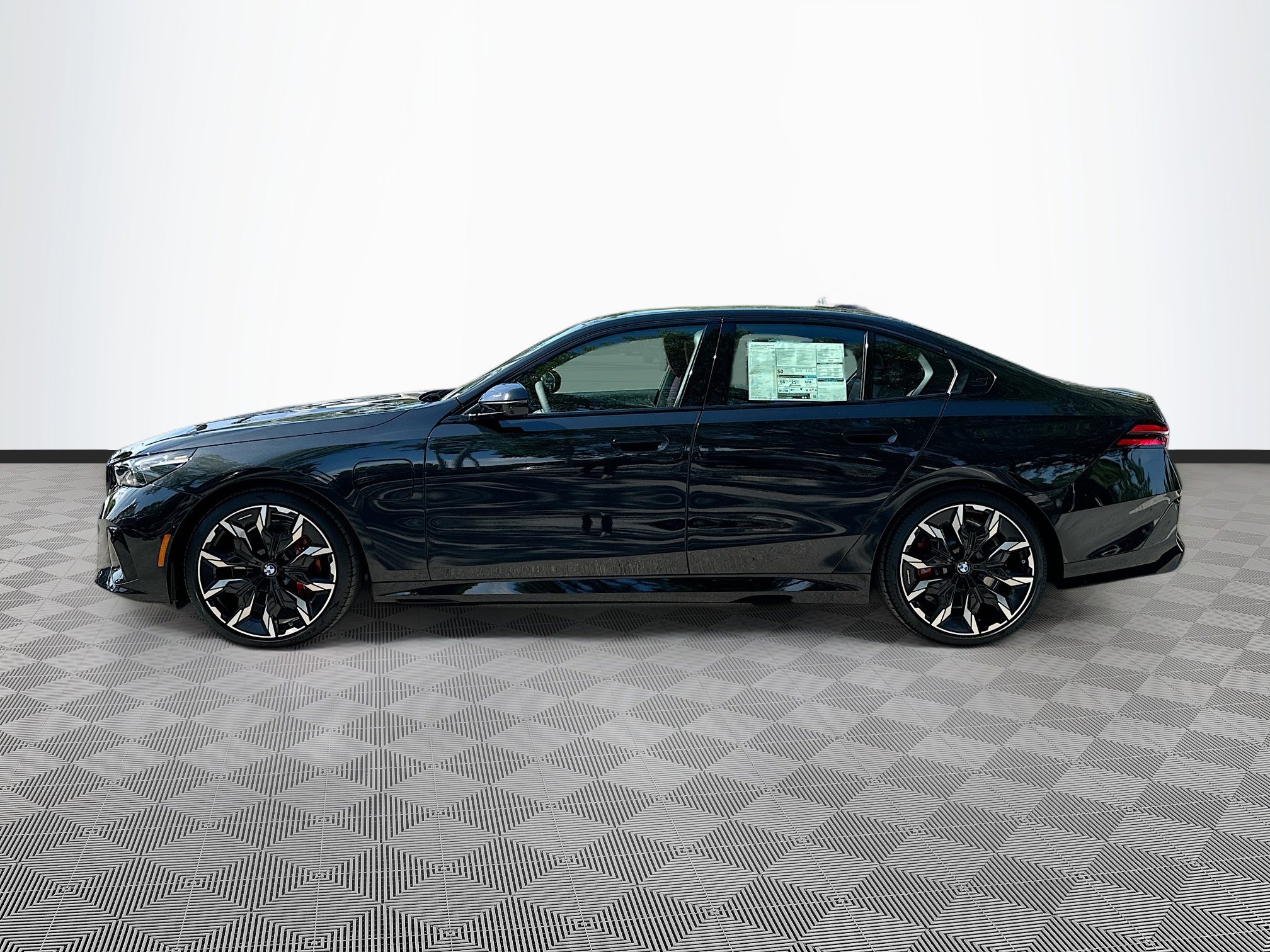 2026 Bmw 550e xDrive photo 2