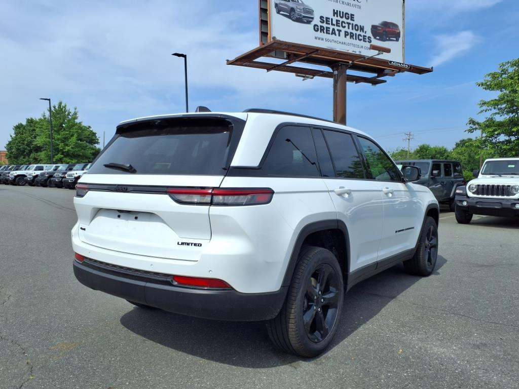2025 Jeep Grand Cherokee Limited photo 13