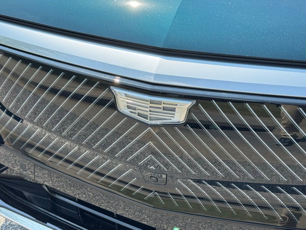 2025 Cadillac Lyriq Luxury photo 7