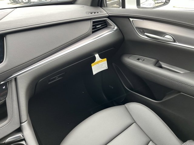 2025 Cadillac XT5 Luxury photo 17