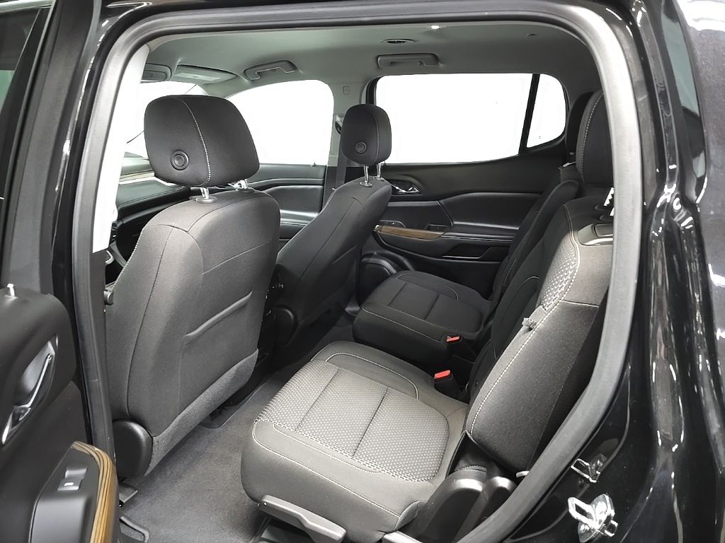 2023 Gmc Acadia SLE photo 27