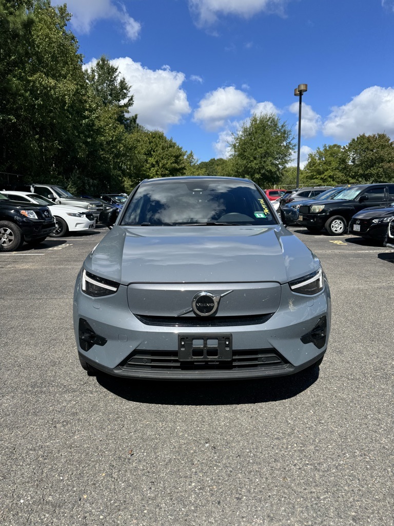 2023 Volvo C40 Recharge Ultimate photo 2