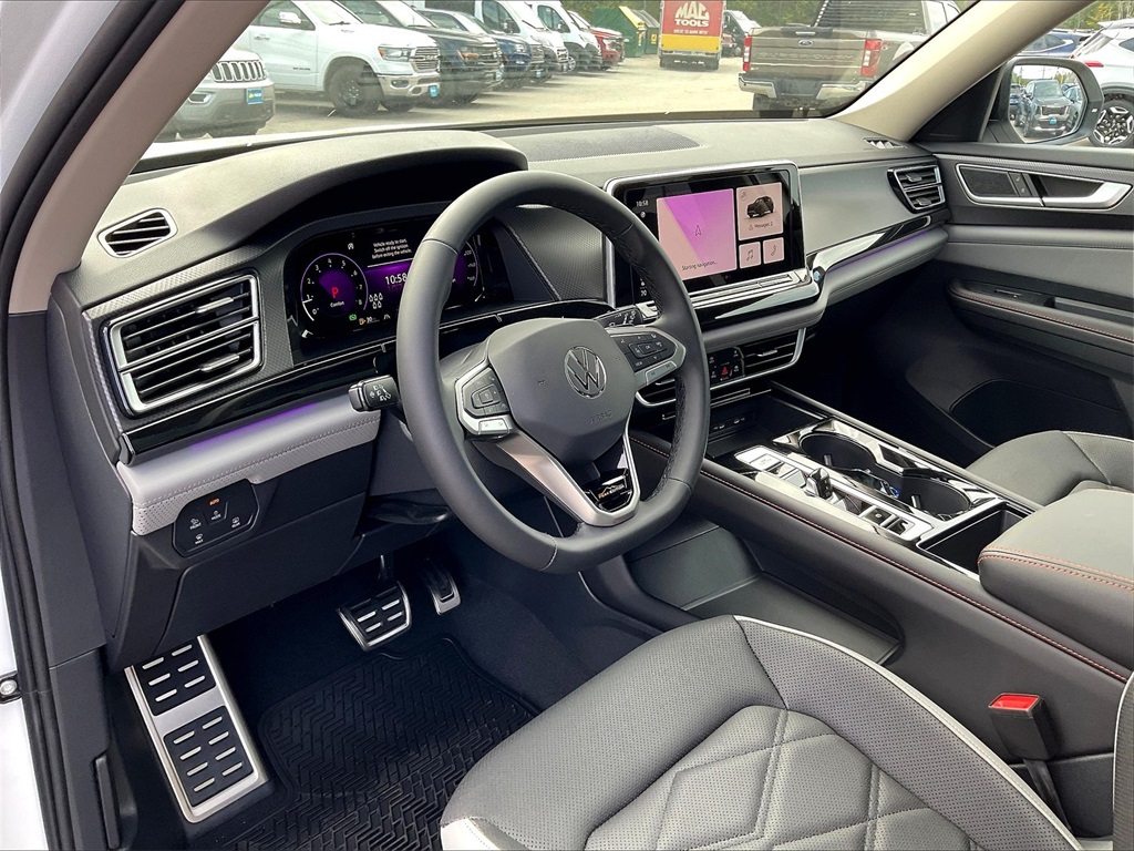 2026 Volkswagen Atlas Peak Edition SE photo 5