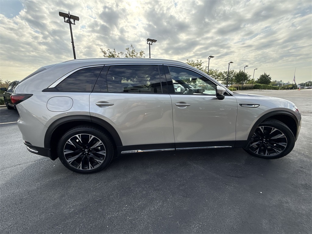 2024 Mazda CX-90 Plug-in Hybrid Premium Plus photo 4