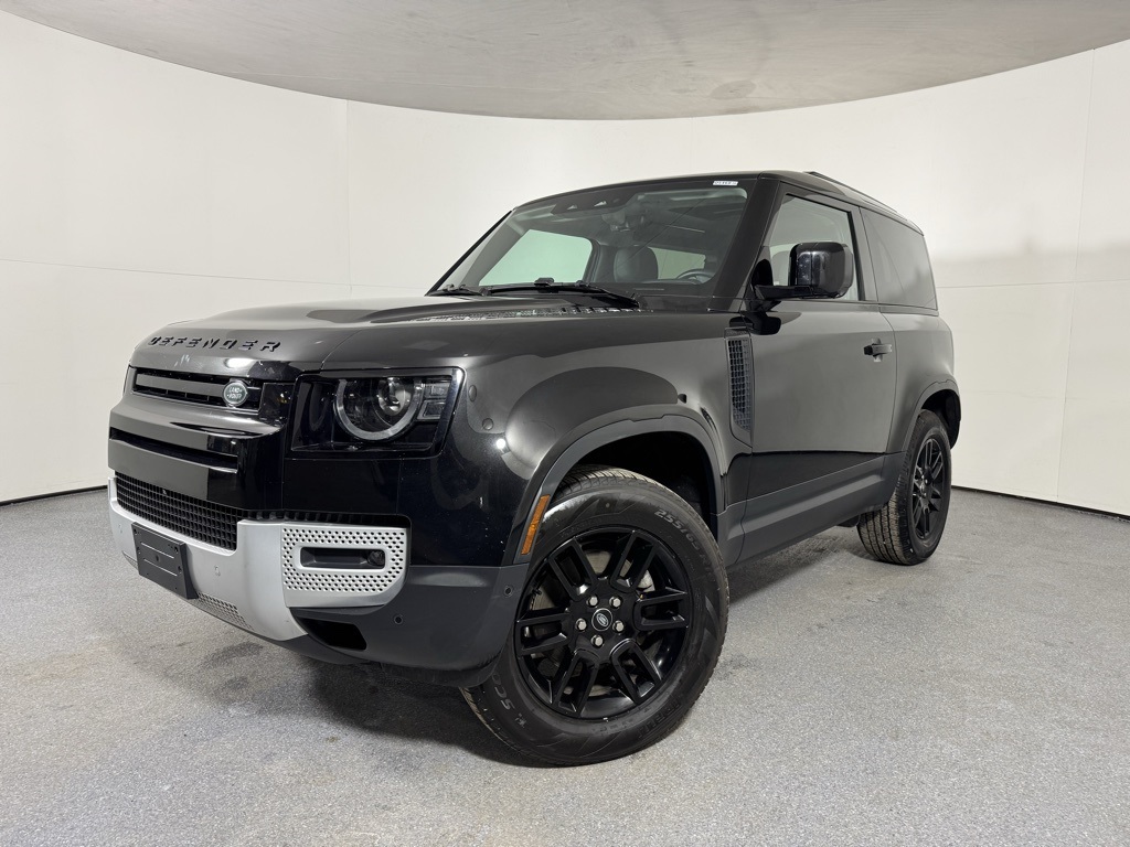 2024 Land Rover Defender S's photo