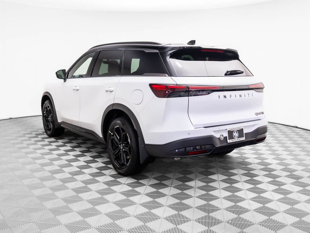 2026 Infiniti QX60 Luxe photo 3
