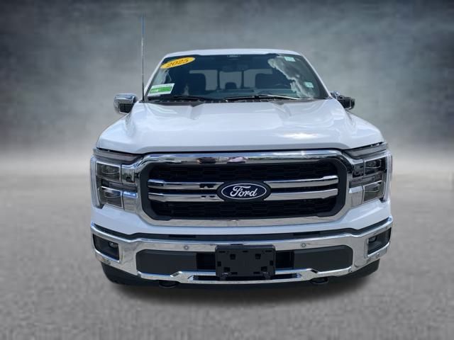 2025 Ford F-150 Lariat photo 2