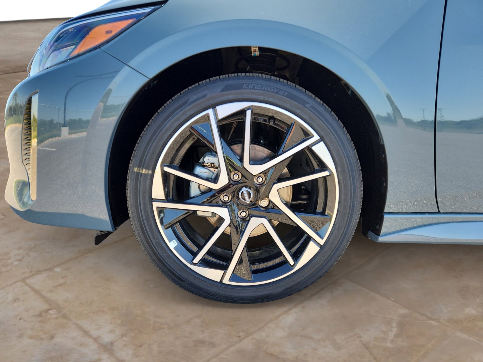 2025 Nissan Sentra SR photo 25