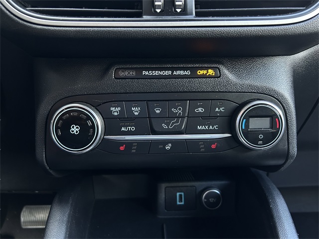 2020 Ford Escape SEL photo 13