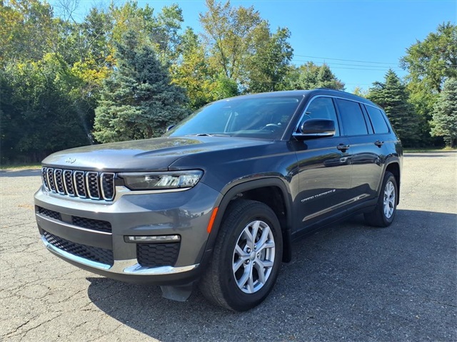 2022 Jeep Grand Cherokee Limited photo 3