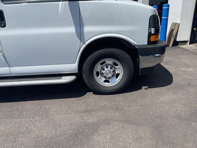 2023 Chevrolet Express Cargo Van 2500 photo 8