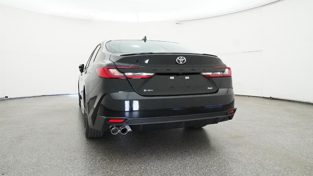 2025 Toyota Camry SE photo 15