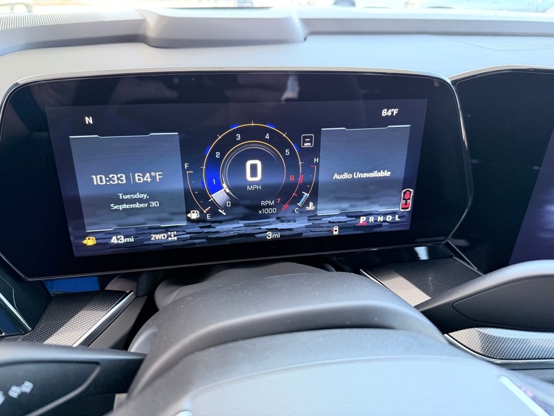 2025 Chevrolet Suburban RST photo 8