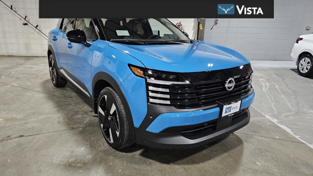 2025 Nissan Kicks SR AWD's photo