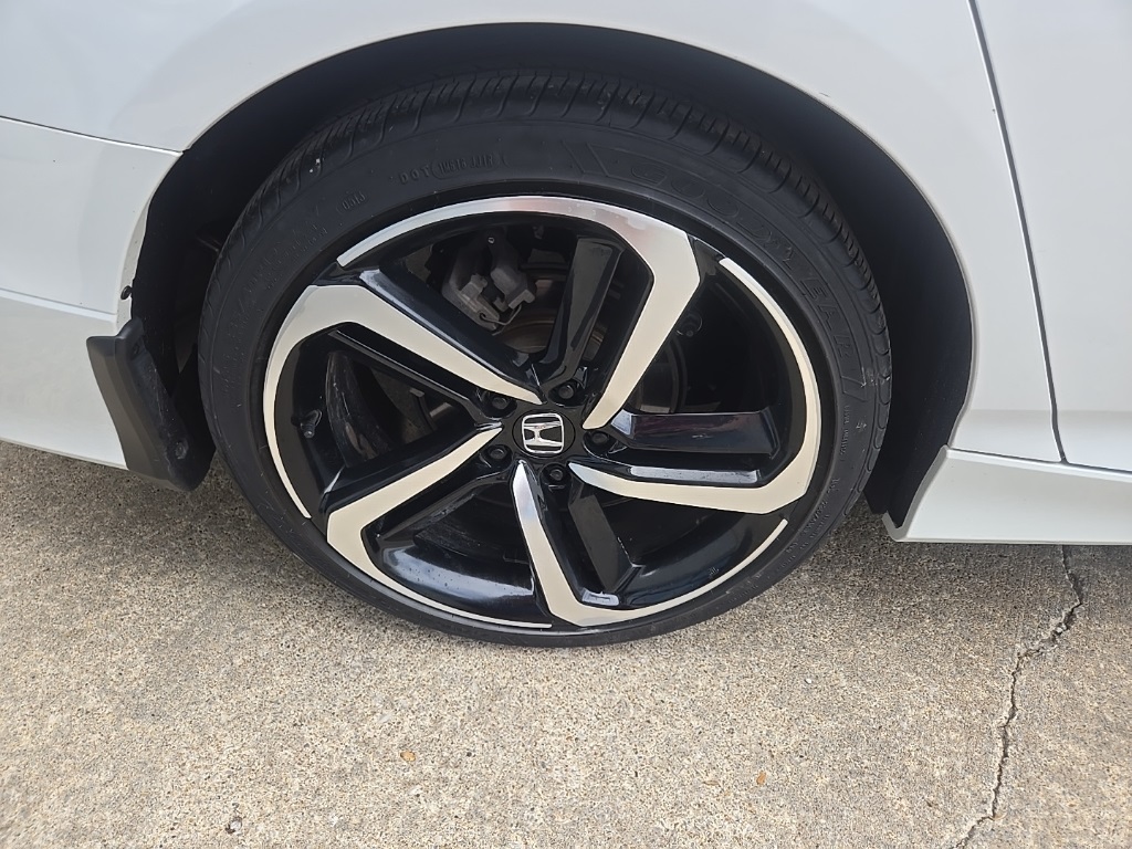 2021 Honda Accord Sport photo 18