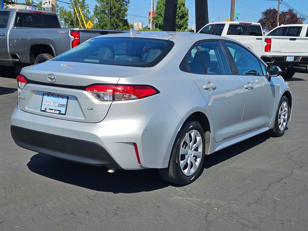 2023 Toyota Corolla LE photo 5