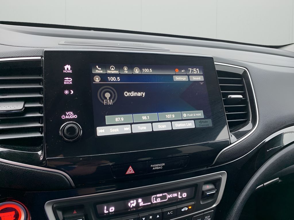 2022 Honda Pilot Touring photo 19