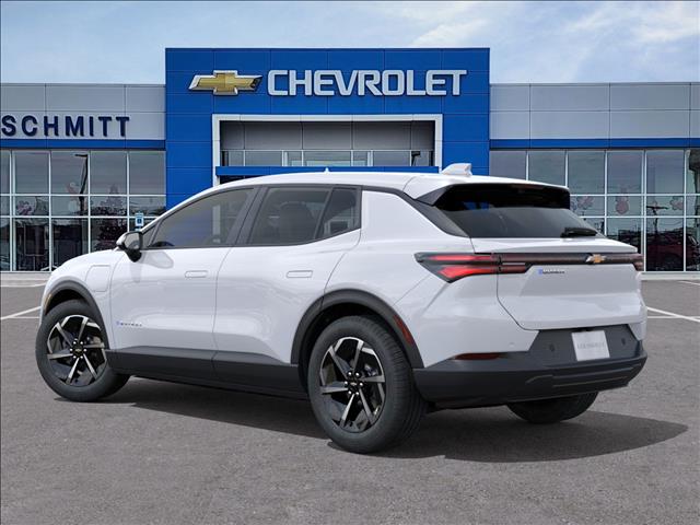 2026 Chevrolet Equinox LT photo 2