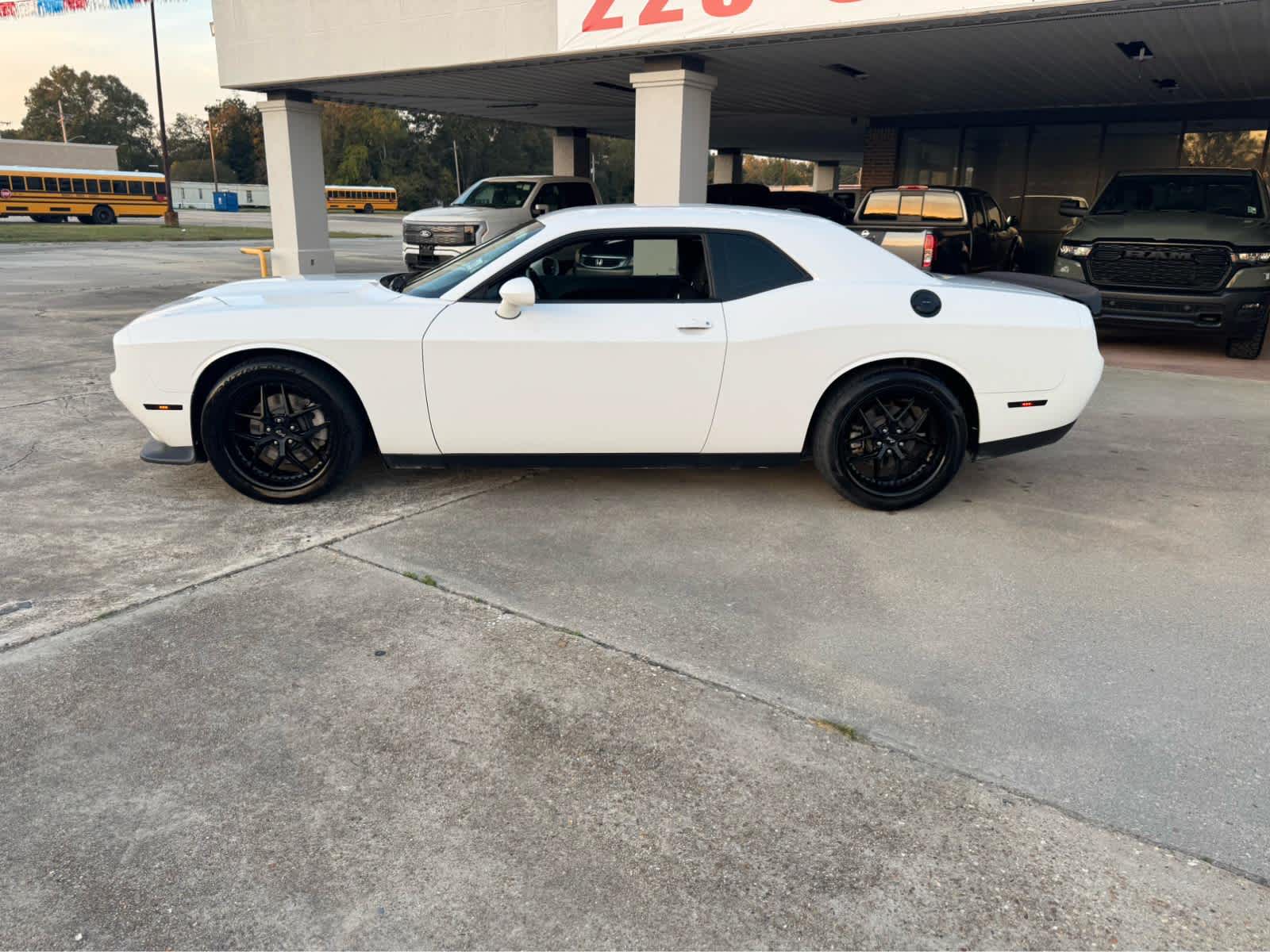 2021 Dodge Challenger R/T photo 2