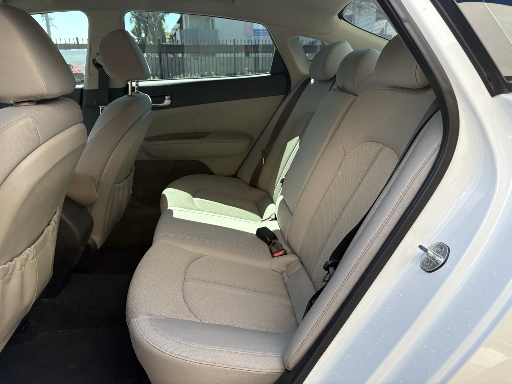 2016 Kia Optima LX photo 8