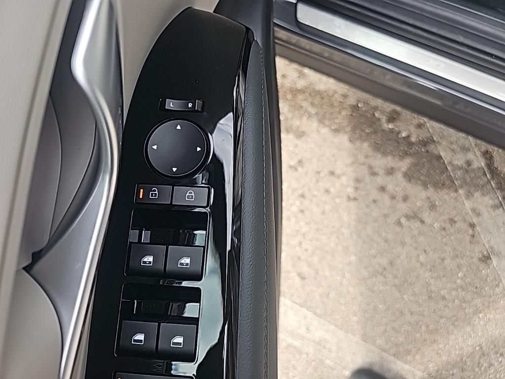 2025 Hyundai Tucson Limited photo 10