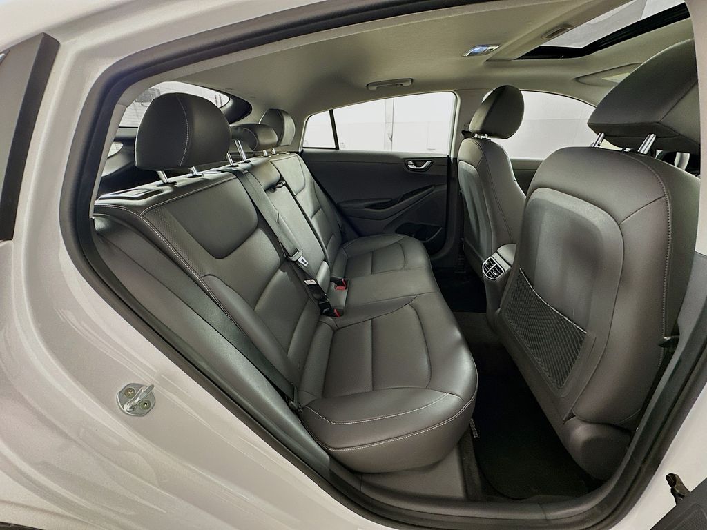 2019 Hyundai Ioniq Electric Limited photo 28