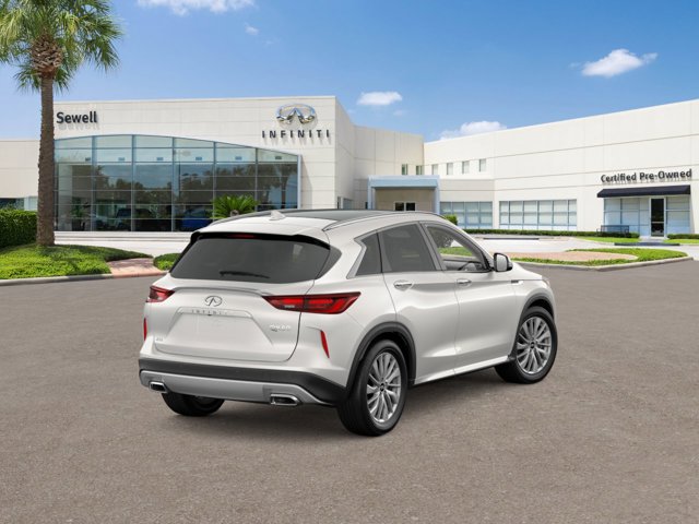 2025 Infiniti QX50 Luxe AWD photo 2