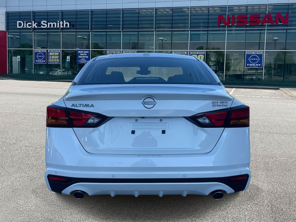 2025 Nissan Altima SV Special Edition photo 3