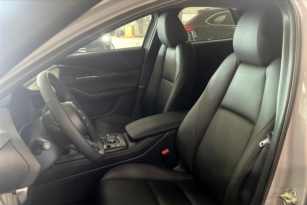 2026 MAZDA CX-30 - Image 8