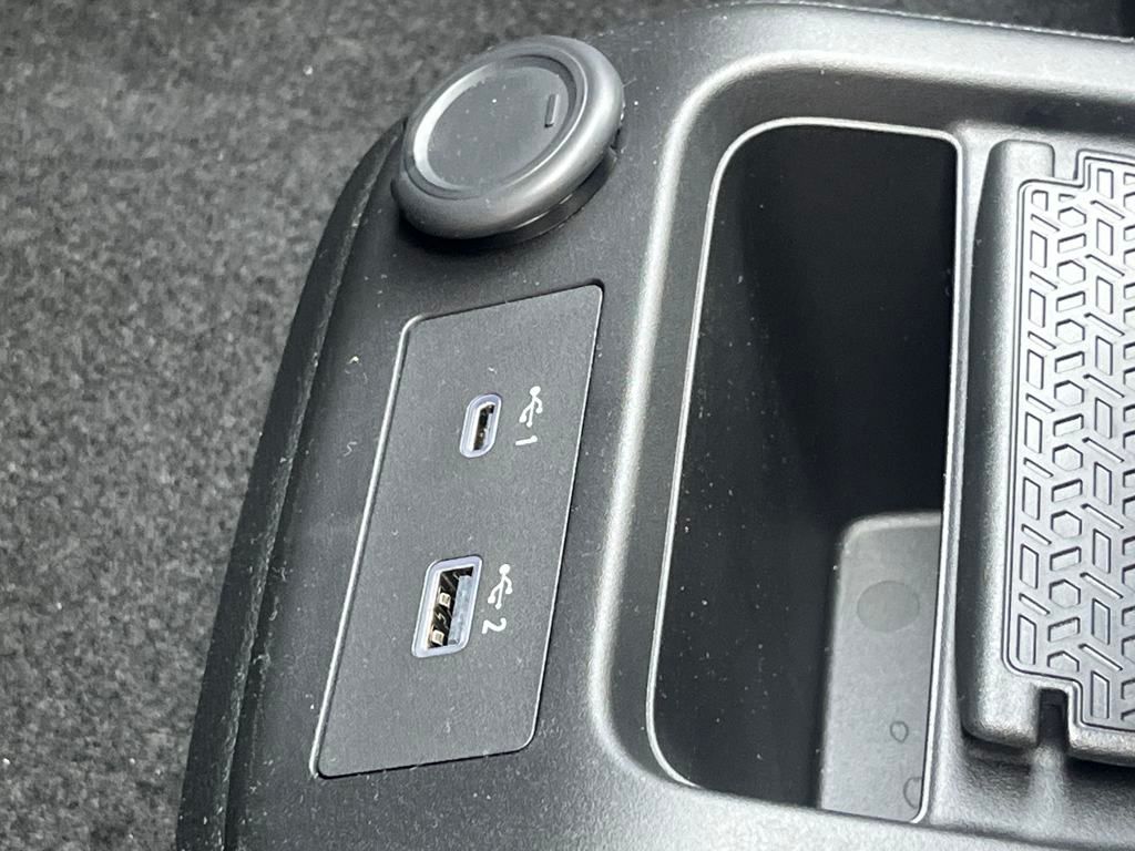 2025 Nissan ARIYA Engage Evolve+ Empower photo 32