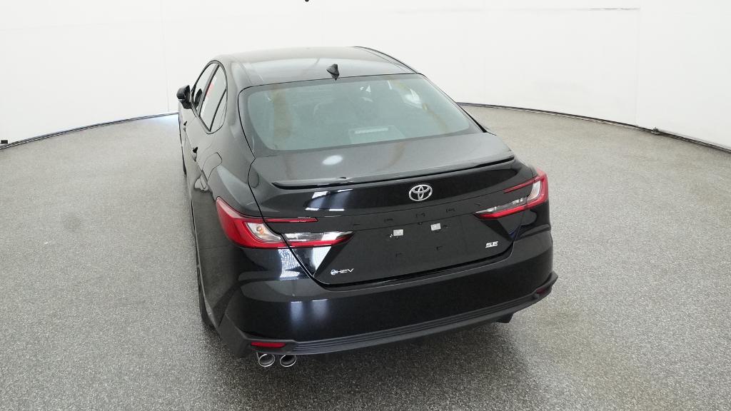 2025 Toyota Camry SE photo 16