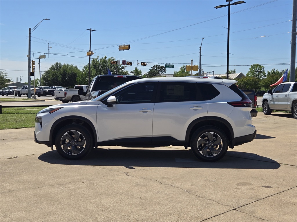 2025 Nissan Rogue SV photo 3