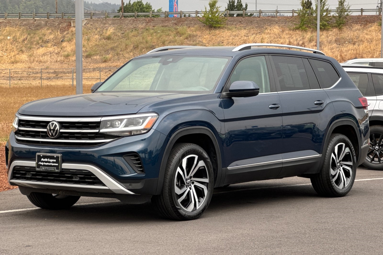 2022 Volkswagen Atlas SEL photo 7