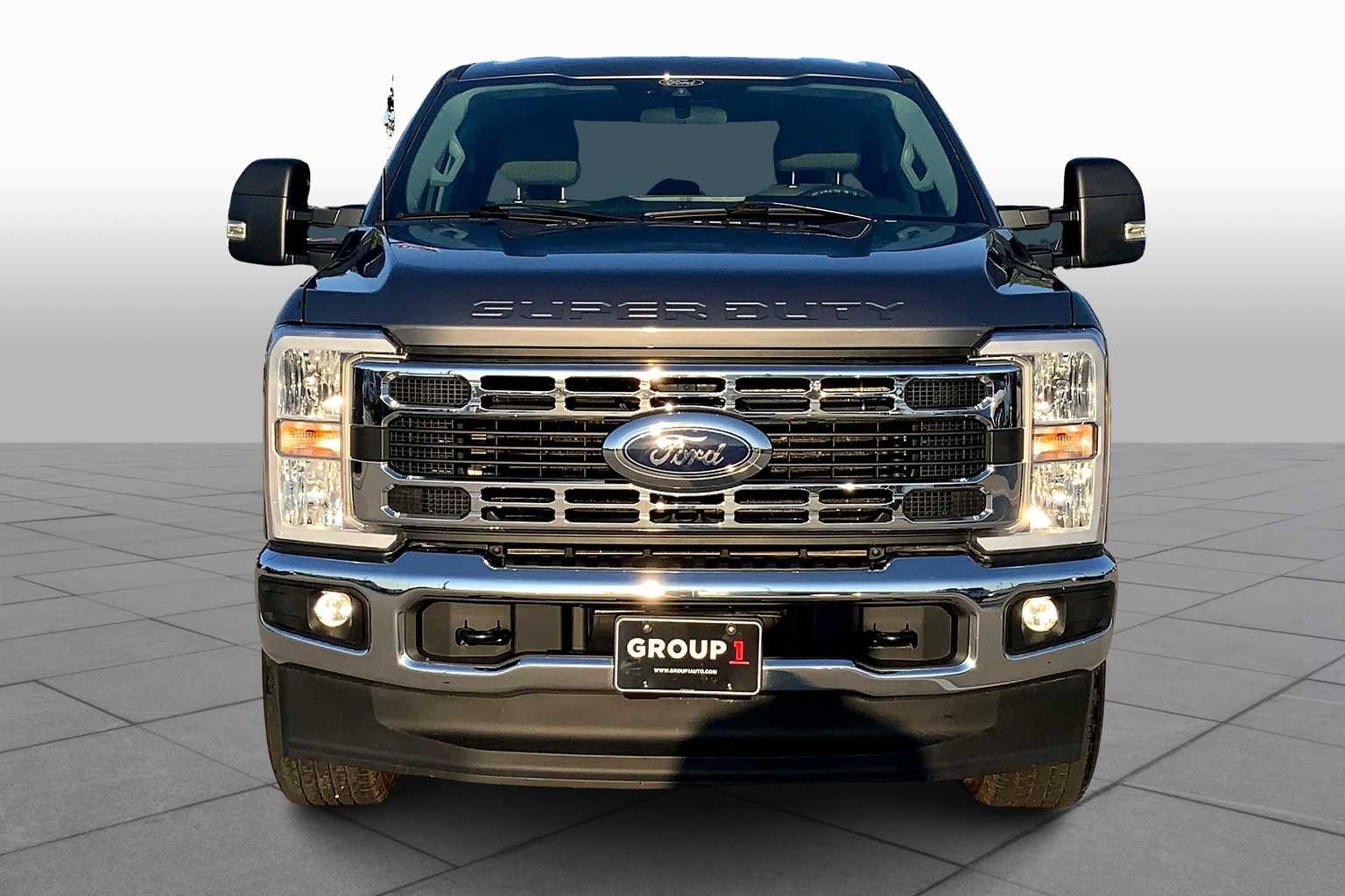 2024 Ford F-250 XLT photo 3