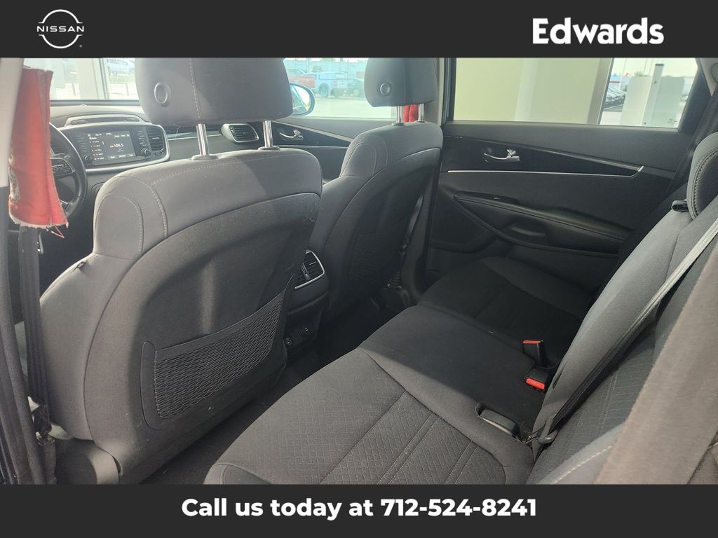 2019 Kia Sorento LX S photo 12